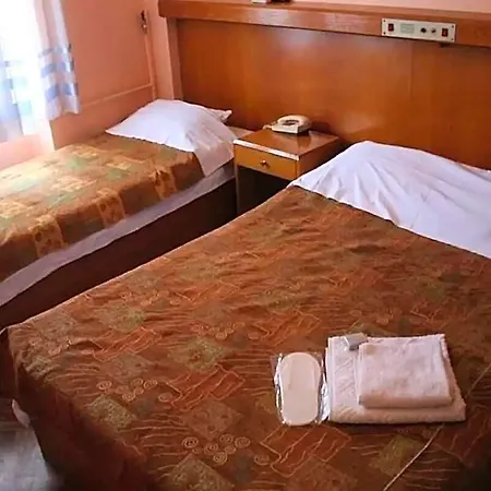 ホテル Padova 4*